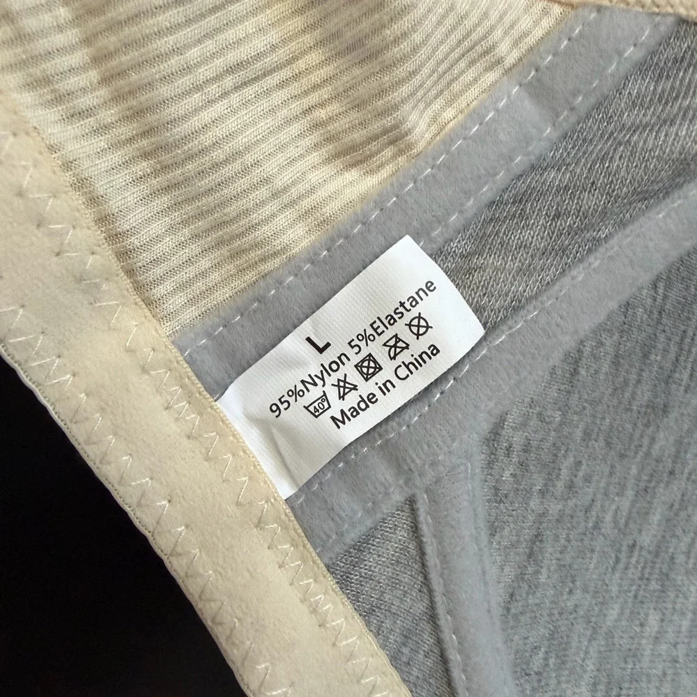 6 Large Front Close Wireless Bras - Picture 4 of 5